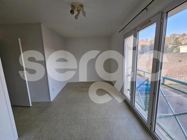Location 1 Pieces 22 80000 Amiens 25 0365 01 0005