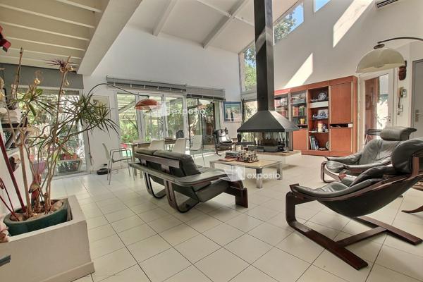 Villa d'architecte 4 pièces au calme à 5mn au sud d'Aix en Provence