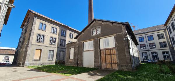Immeuble
                                                                                                                                                
                                                                                                                                                
                                                                                                                                                
                                                    
                                                                                                                                                                                                                                                                                                                        330  m²                                                                                                                                                                                                         2 etage(s)