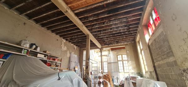 Immeuble
                                                                                                                                                
                                                                                                                                                
                                                                                                                                                
                                                    
                                                                                                                                                                                                                                                                                                                        330  m²                                                                                                                                                                                                         2 etage(s)