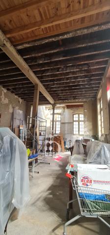 Immeuble
                                                                                                                                                
                                                                                                                                                
                                                                                                                                                
                                                    
                                                                                                                                                                                                                                                                                                                        330  m²                                                                                                                                                                                                         2 etage(s)
