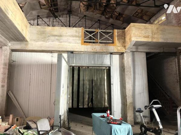LOCAUX A AMENAGER EN CENTRE VILLE