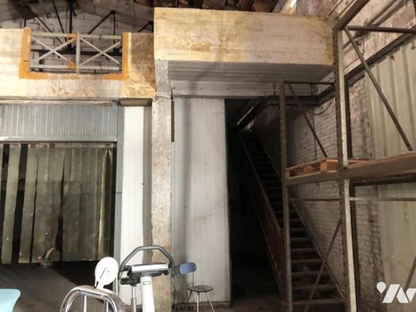 LOCAUX A AMENAGER EN CENTRE VILLE
