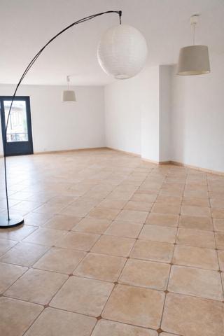 Immeuble de caractère indépendant à usage mixte