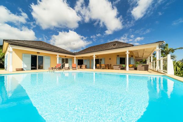 Saint-Paul (97460) HAUTS DE SAINT-PAUL - Crêve-Coeur - Villa 4 Chambres - 222m2 Carrez + 120m2 aménageables - Piscine - Vue me