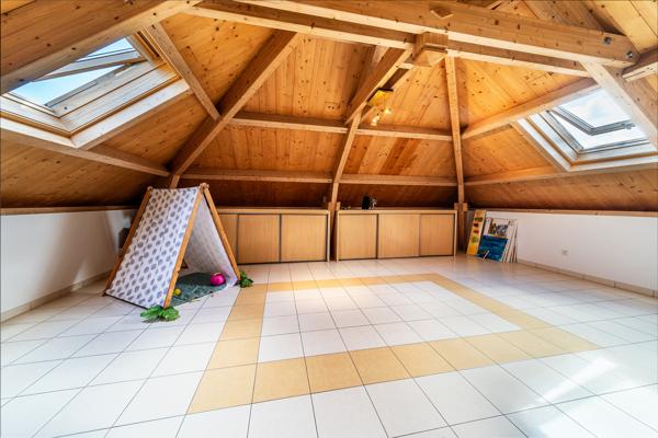 Saint-Paul (97460) HAUTS DE SAINT-PAUL - Crêve-Coeur - Villa 4 Chambres - 222m2 Carrez + 120m2 aménageables - Piscine - Vue me