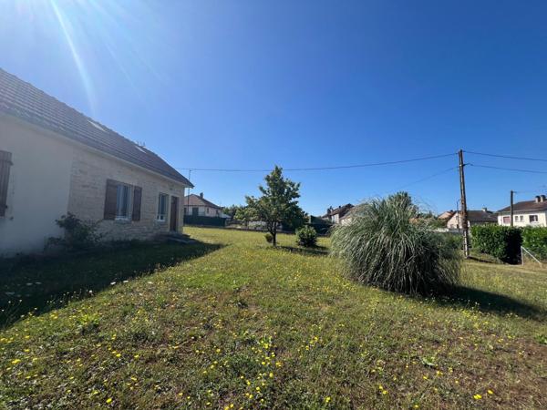 Maison GRAY -5 Chambres- vaste terrain