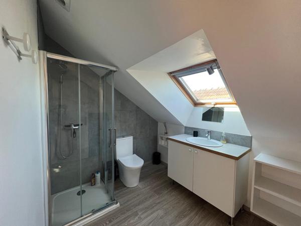 Maison GRAY -5 Chambres- vaste terrain