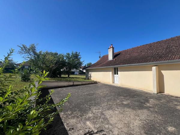 Maison GRAY -5 Chambres- vaste terrain