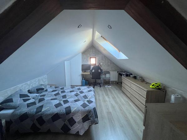 Maison GRAY -5 Chambres- vaste terrain