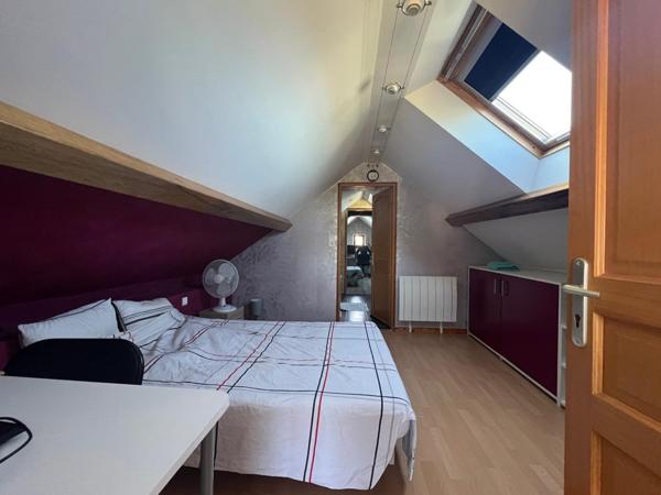 Maison GRAY -5 Chambres- vaste terrain