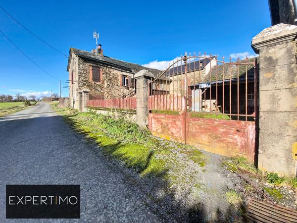 Crespin (12800) Ferme de caractère du XVIII? siècle – Isolement, authenticité et potentiel exceptionnel