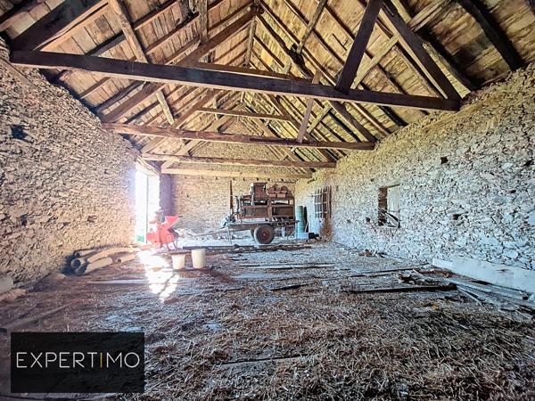 Crespin (12800) Ferme de caractère du XVIII? siècle – Isolement, authenticité et potentiel exceptionnel