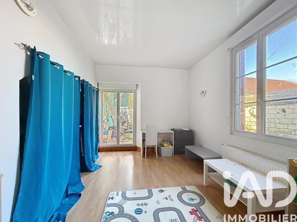 Maison à vendre 6 pièces 195 m² Saint-Mard-sur-le-Mont