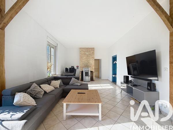 Maison à vendre 6 pièces 195 m² Saint-Mard-sur-le-Mont