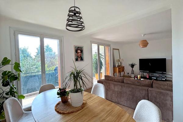 Appartement
         4 pièces
        - 96 m² 145 000 € *