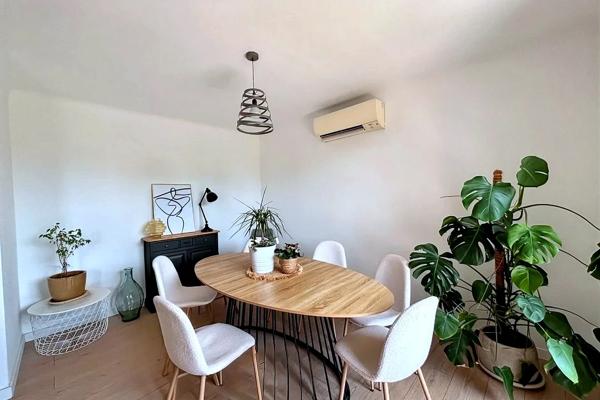 Appartement
         4 pièces
        - 96 m² 145 000 € *