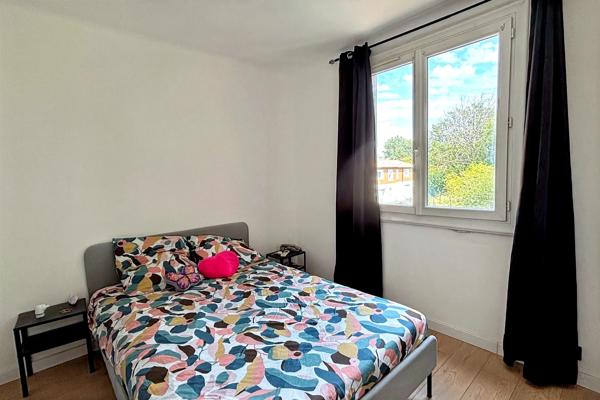 Appartement
         4 pièces
        - 96 m² 145 000 € *