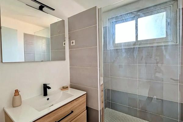 Appartement
         4 pièces
        - 96 m² 145 000 € *