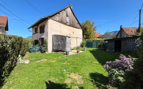 Maison à vendre    4 pièces • 92,23 m2 Entre-deux-Guiers