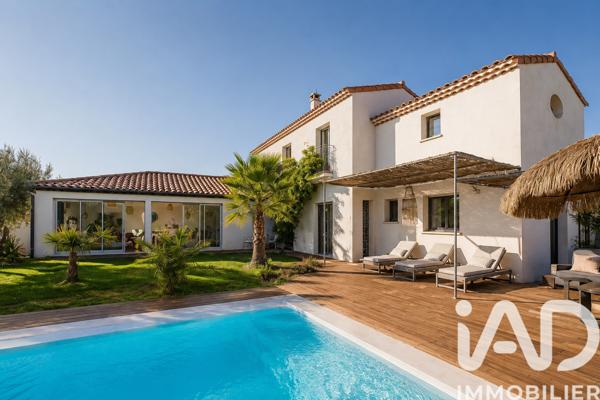 Maison à vendre 10 pièces 225 m² Balaruc-les-Bains