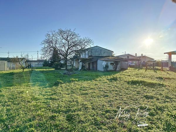 2 Maisons sur beau terrain