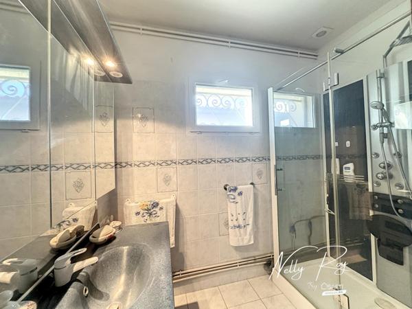 2 Maisons sur beau terrain