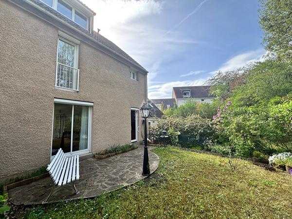 Maison Saint Ouen L Aumone 6 pièce(s) 125 m2 315 000 € **  - Référence  11224