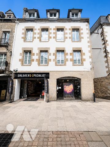 EXCEPTIONNEL  DUPLEX AVEC TERRASSE AU COEUR DE QUIMPER
