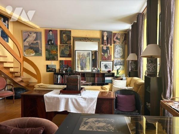EXCEPTIONNEL  DUPLEX AVEC TERRASSE AU COEUR DE QUIMPER