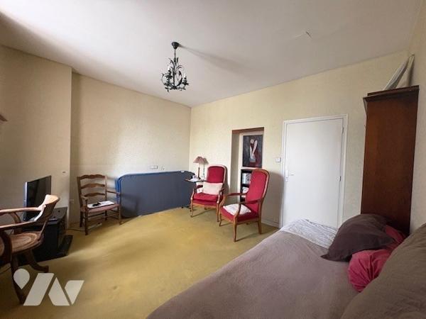 EXCEPTIONNEL  DUPLEX AVEC TERRASSE AU COEUR DE QUIMPER