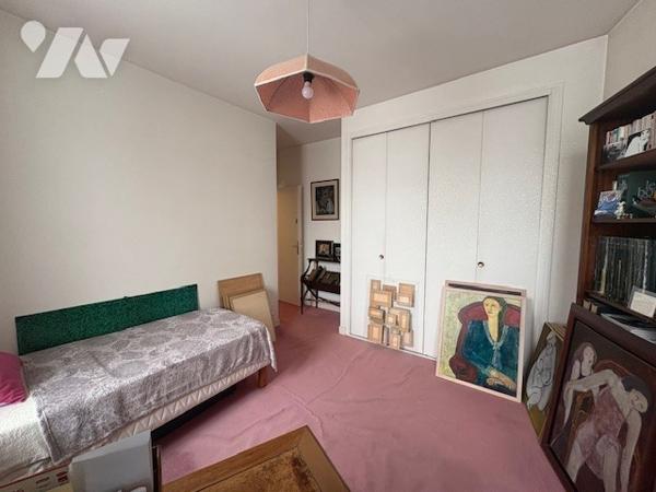 EXCEPTIONNEL  DUPLEX AVEC TERRASSE AU COEUR DE QUIMPER