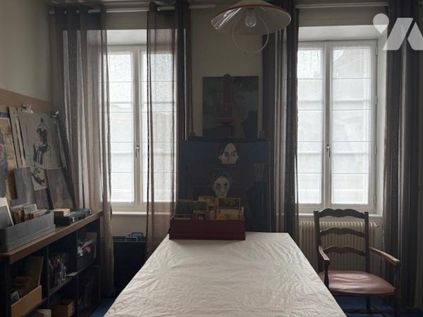 EXCEPTIONNEL  DUPLEX AVEC TERRASSE AU COEUR DE QUIMPER