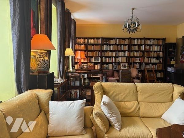 EXCEPTIONNEL  DUPLEX AVEC TERRASSE AU COEUR DE QUIMPER