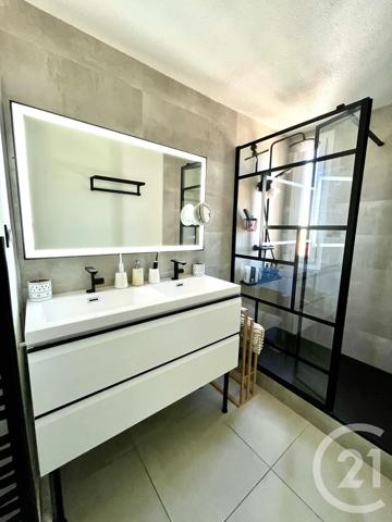Appartement F4 à vendre  4 pièces - 82 m 2   ALBI  - 81