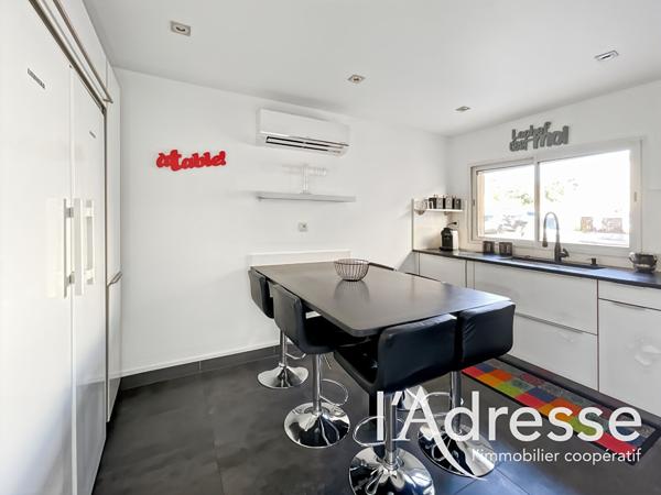 Maison Marseille - 4 pièces - 86 m2 (dont 59,84m2 en loi carrez)