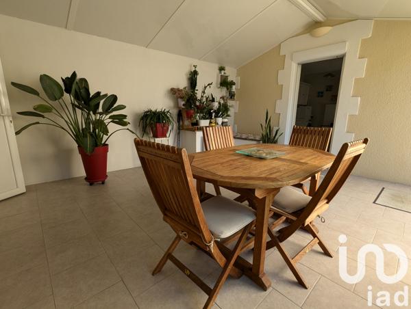 Maison à vendre 6 pièces 210 m² Saint-Seurin-sur-l'Isle