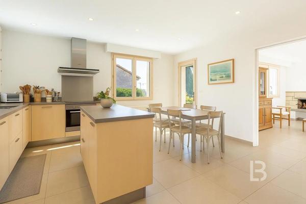 Co-Exclusivité - Villa au Cannet au calme avec vue Mer et Estérel spectaculaire