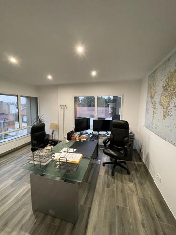 ARRAS (62) - Villa d'architecte contemporaine 6 chambres - Entièrement clôturée et sécurisée - Ascenseur