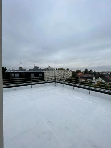 ARRAS (62) - Villa d'architecte contemporaine 6 chambres - Entièrement clôturée et sécurisée - Ascenseur