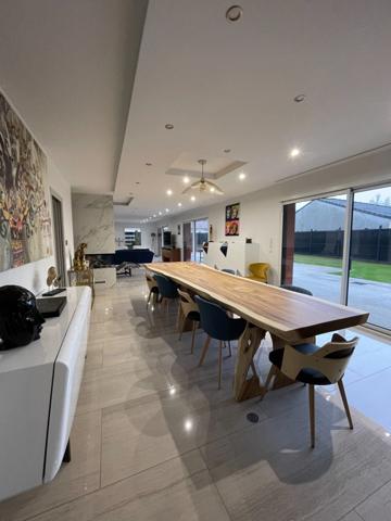 ARRAS (62) - Villa d'architecte contemporaine 6 chambres - Entièrement clôturée et sécurisée - Ascenseur