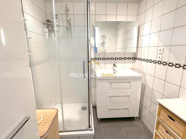 Salon-de-Provence (13300) Salon de Provence – T4 avec clim et isolation 2024 – Résidence sécurisée