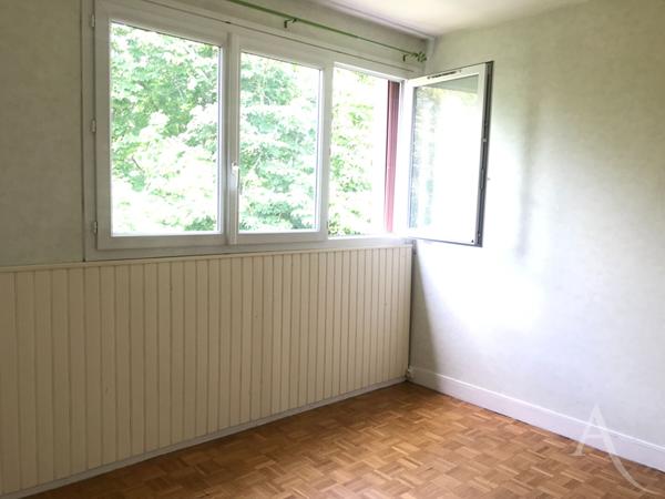 À louer - Appartement 4 pièces de 76,85m2 à AUBERGENVILLE