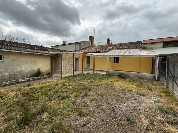 Maison F3 avec garage et jardinet