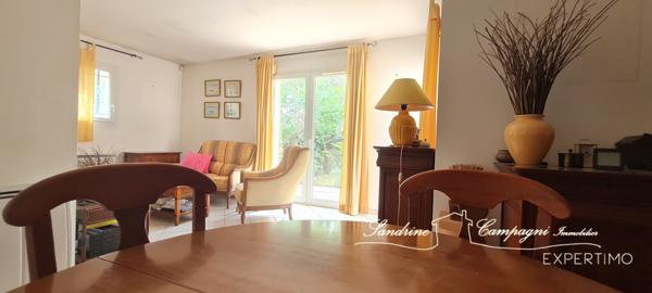 Les Angles (30133) VILLA de plain pied, T4 avec garage, cour et jardin arboré piscinable à deux pas des commerces