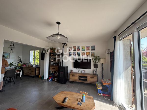 Maison traditionnelle 6 pièces - 132 m2 PLELAN LE PETIT (22)