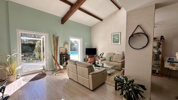 Maison à vendre 6 pièces SAINT JEAN D'ILLAC (33)