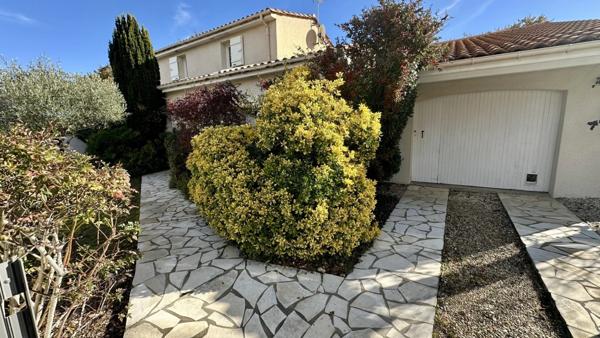 Maison à vendre 6 pièces SAINT JEAN D'ILLAC (33)