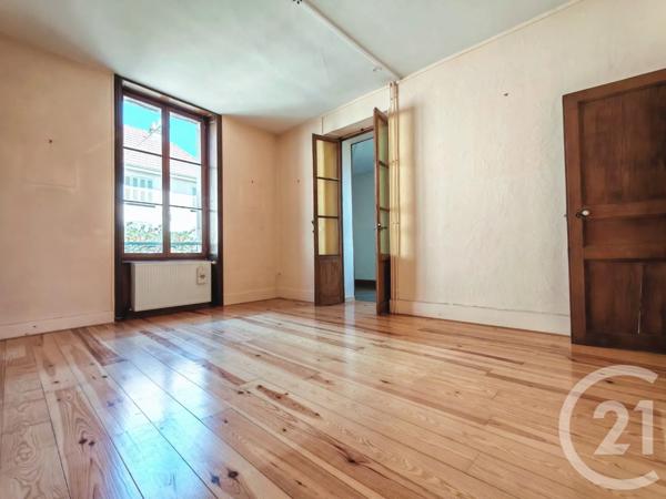 Maison à vendre  5 pièces - 129,06 m 2   BELLEY  - 01