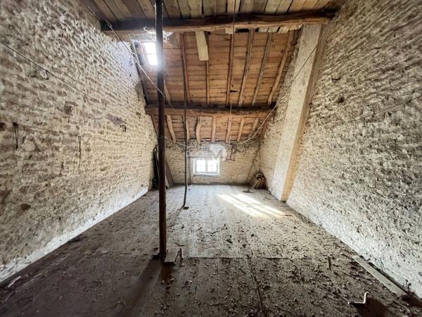 Maison - À vendre - 140 m² - VIGNES-LA-COTE | The Door Man
